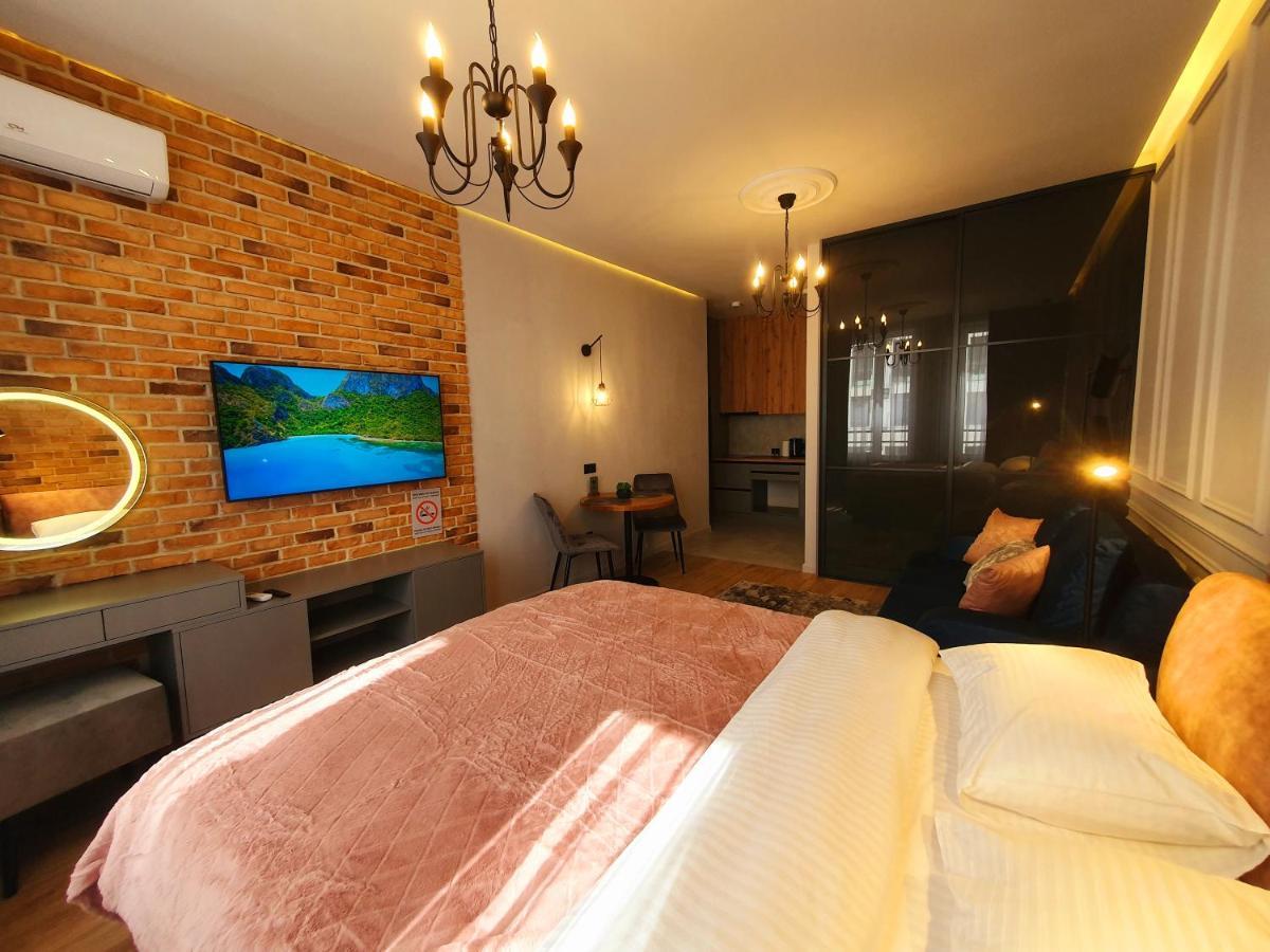 Designer Apartment In The Residential Complex "Yaroslavivsky City" In The Center Of Kiev Bagian luar foto